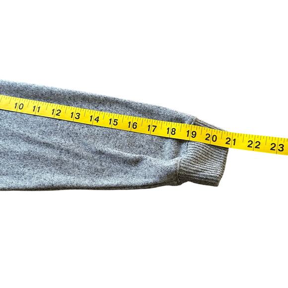 Disney Mickey Mouse Women Gray Knit Long Sleeve Crewneck Sleepwear Top Size S - Picture 7 of 8